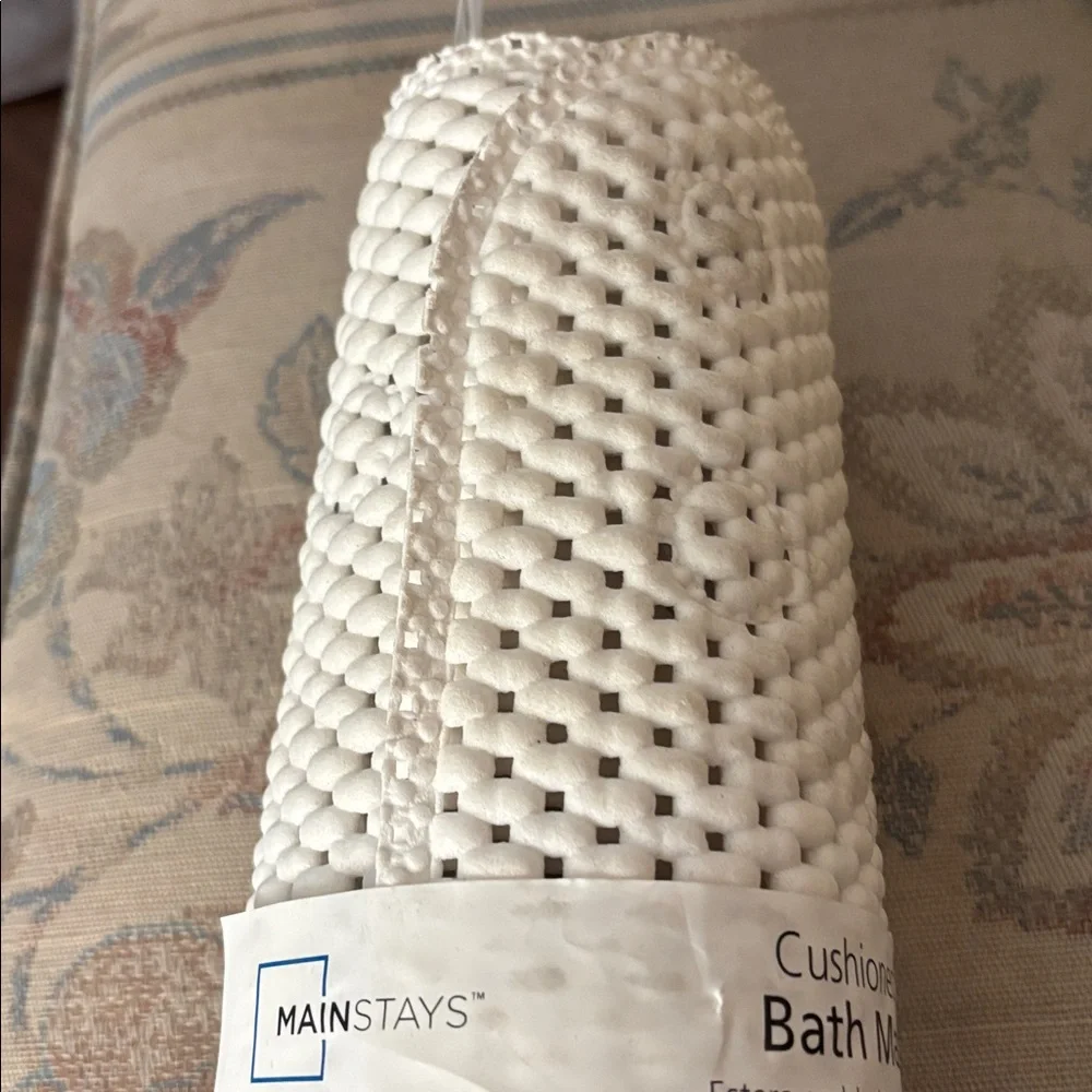 Cushioned cream Bath Mat